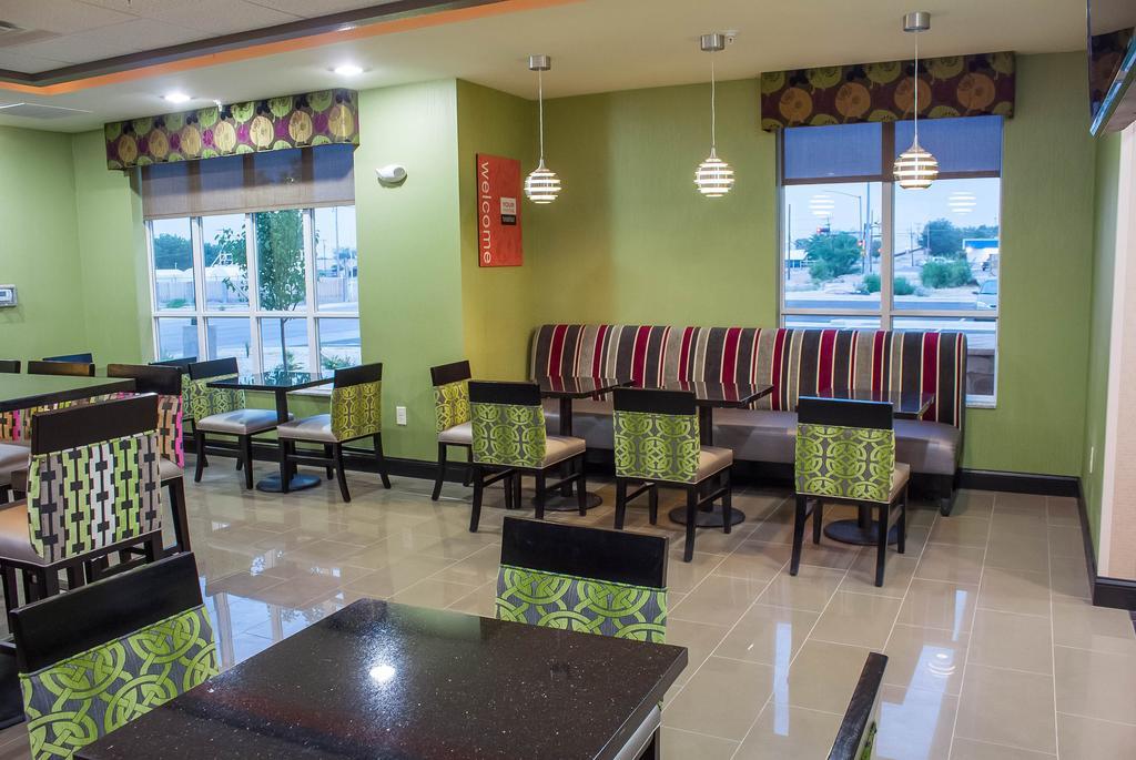 Comfort Inn & Suites Artesia Luaran gambar