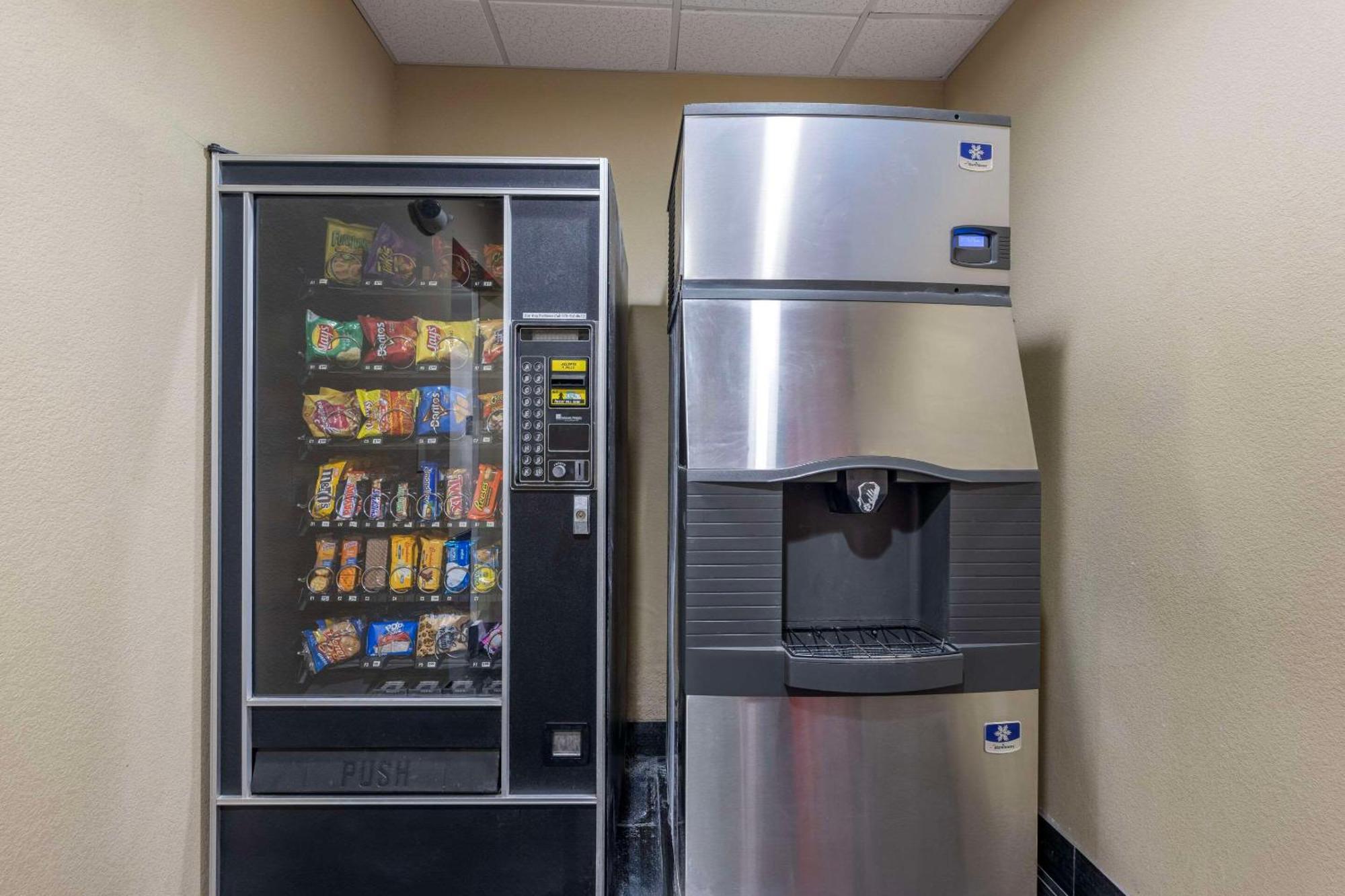Comfort Inn & Suites Artesia Luaran gambar