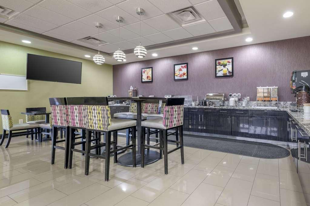 Comfort Inn & Suites Artesia Restoran gambar