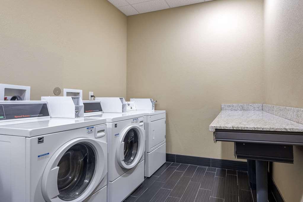 Comfort Inn & Suites Artesia Kemudahan gambar